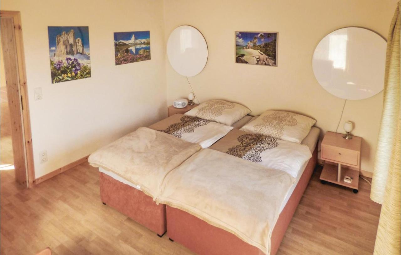 1 Bedroom Amazing Apartment In Settin Buitenkant foto
